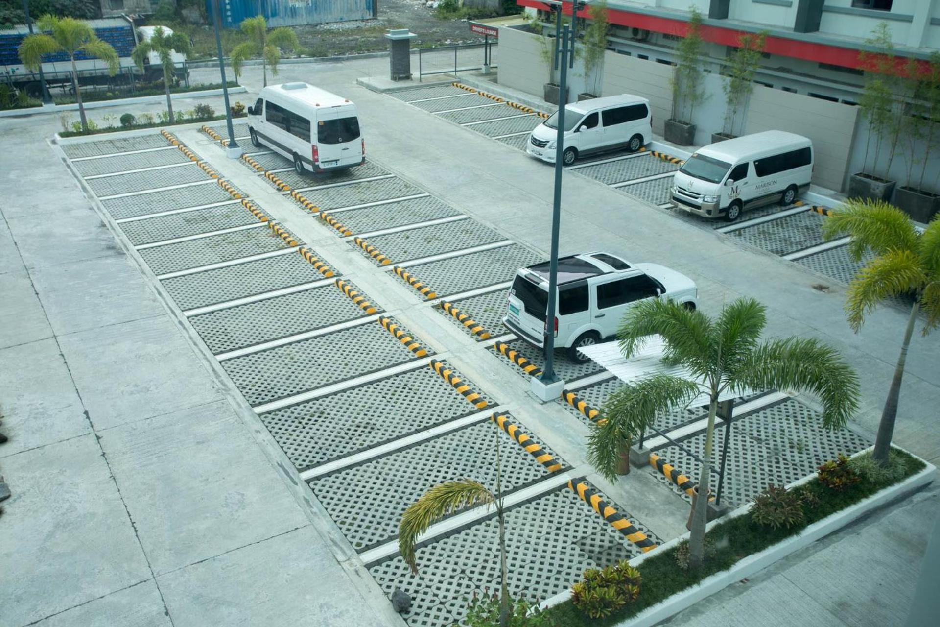 The Marison Hotel Legazpi Extérieur photo