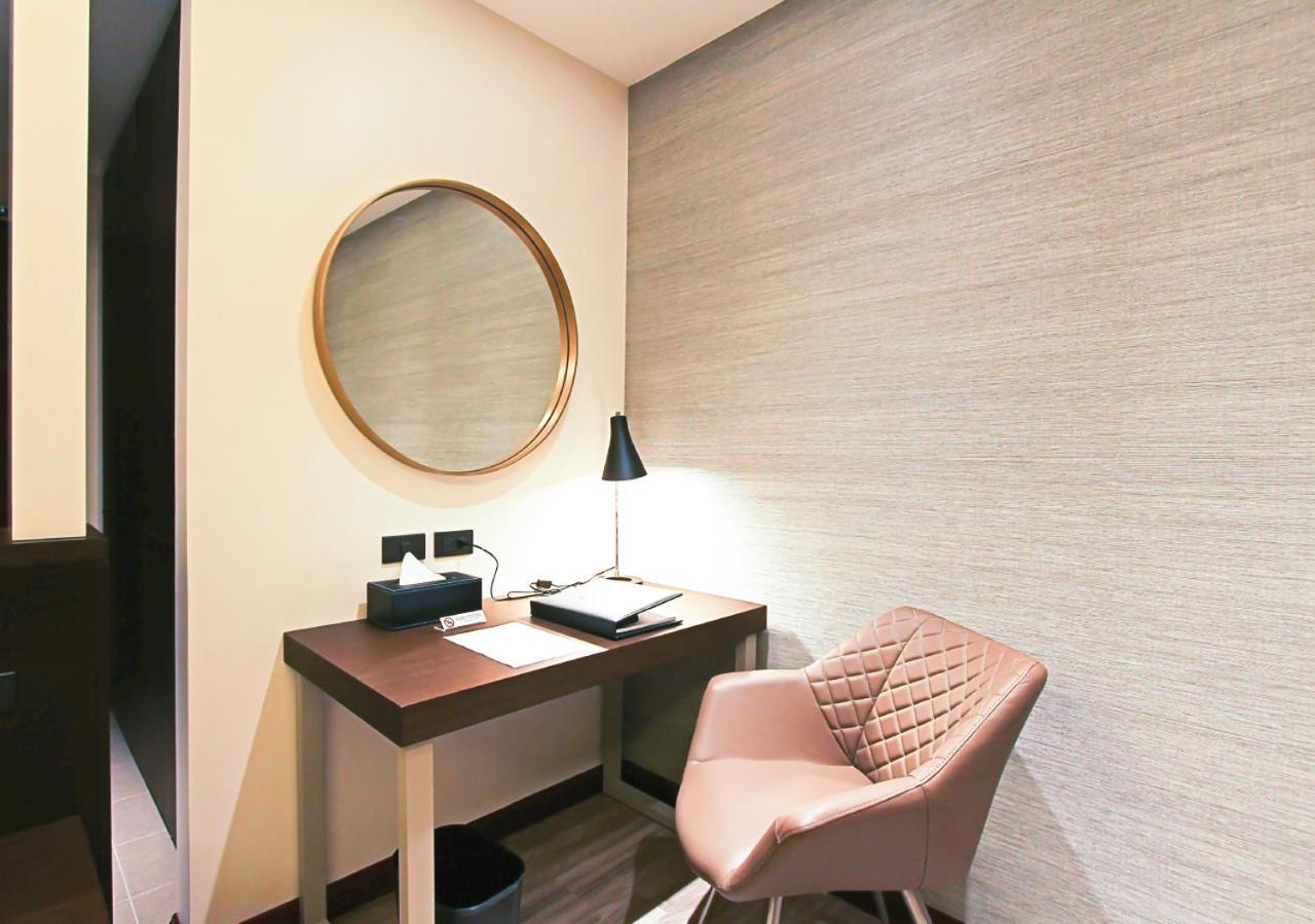 The Marison Hotel Legazpi Extérieur photo